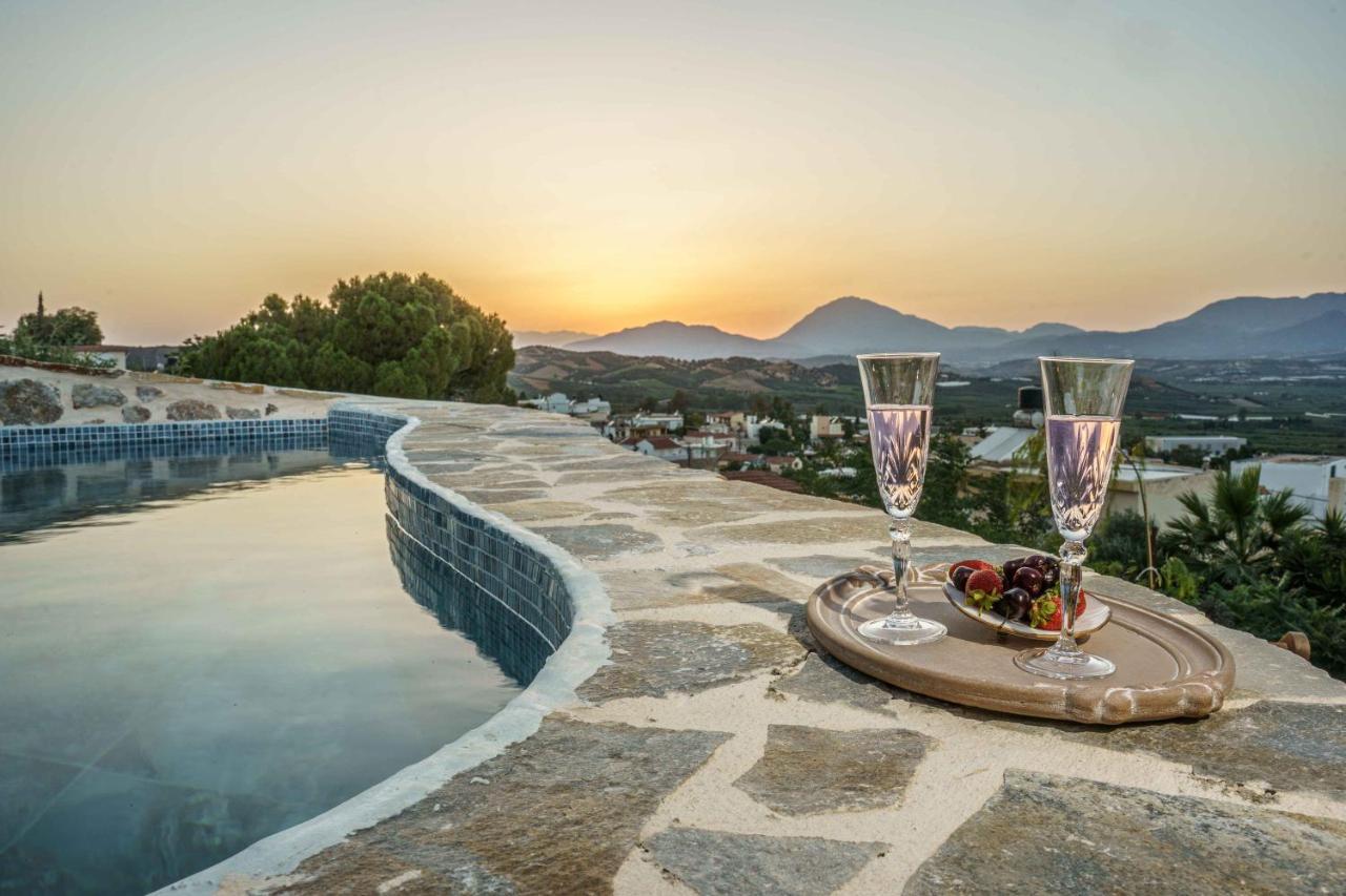Villa Simantiri Pombia Dış mekan fotoğraf
